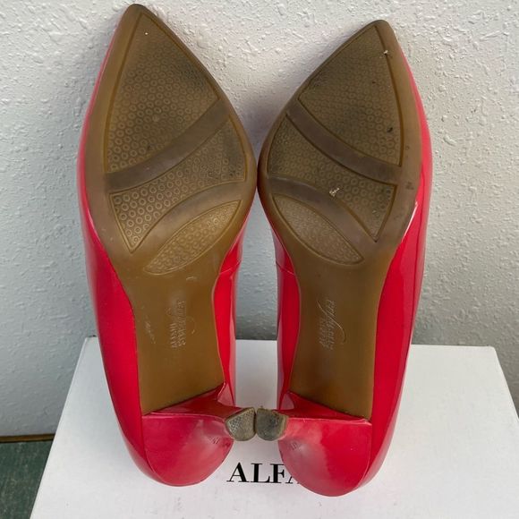 Alfani StepnFlex Red Heels Size 8M - Picture 8 of 10